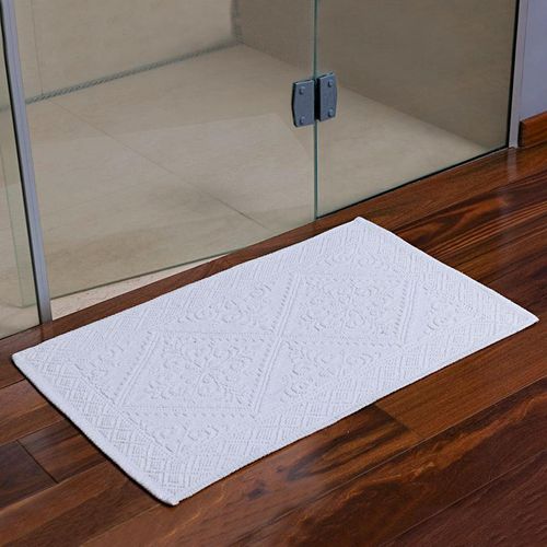 Tapete de Banheiro Niazitex Delhi com Desenho Branco 50x80cm