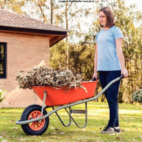 Carrinho de Mão Tramontina com Caçamba Plástica Laranja Braço Metálico Pneu com Câmara 55L
